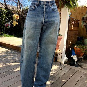 LEVI'S 90s Mid-Rise Straight Denim